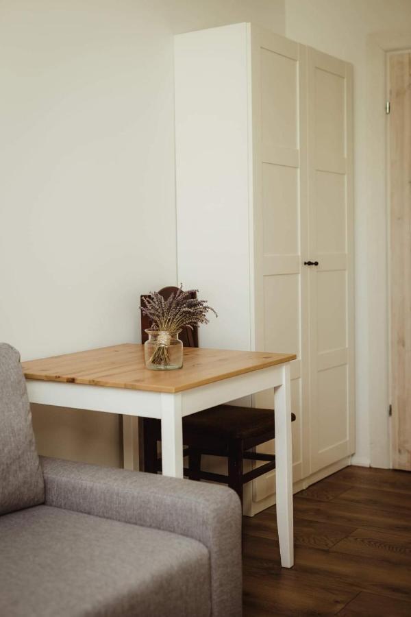 Lawendowa Stajnia Bed & Breakfast Lwowek Slaski Luaran gambar