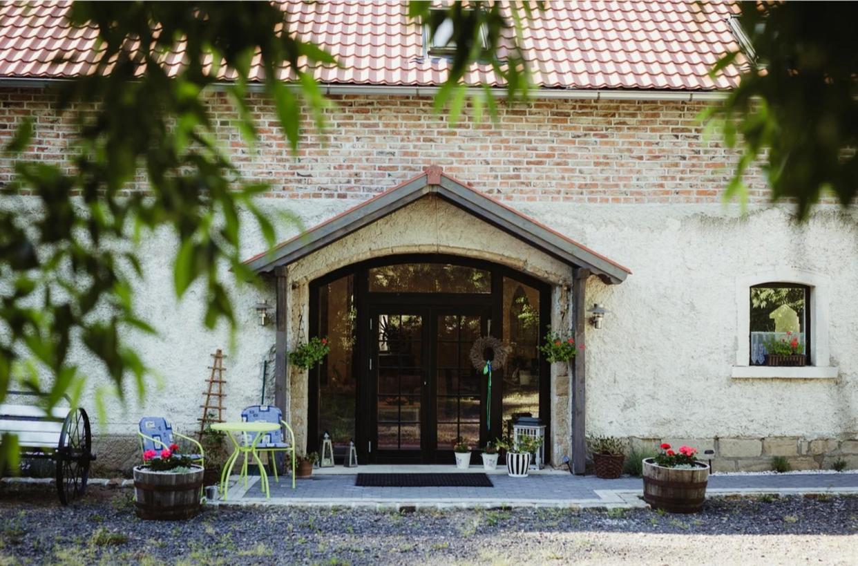 Lawendowa Stajnia Bed & Breakfast Lwowek Slaski Luaran gambar